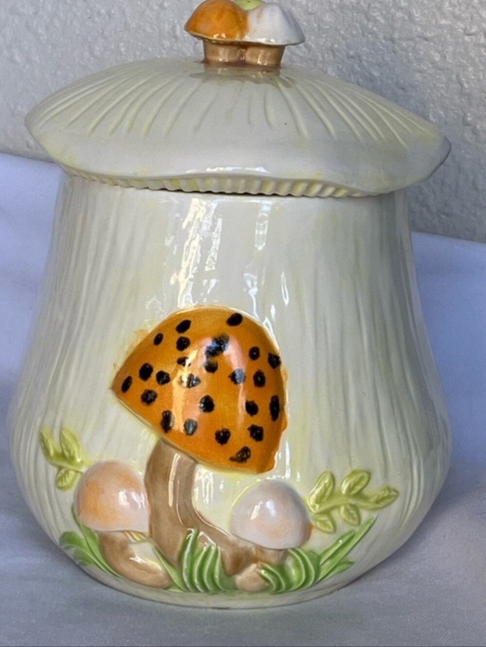 Vintage ARNELS Mushroom Cookie Jar Canister